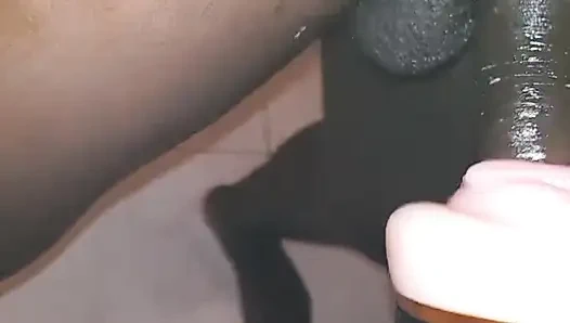 S9 E8 mastürbasyon yapıyor