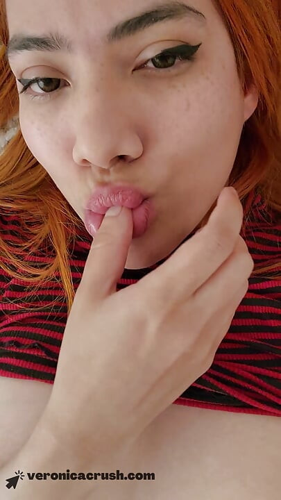 İzle nasıl sıcak seksi busty redhead latina oynuyor ile ona dev sulu memeler ve sıkı ıslak kedi