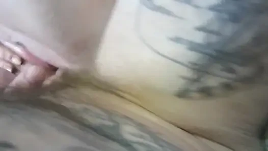 Seksten sonra amına boşalıyor