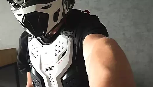 Mxhelmet'imde kremalı turta