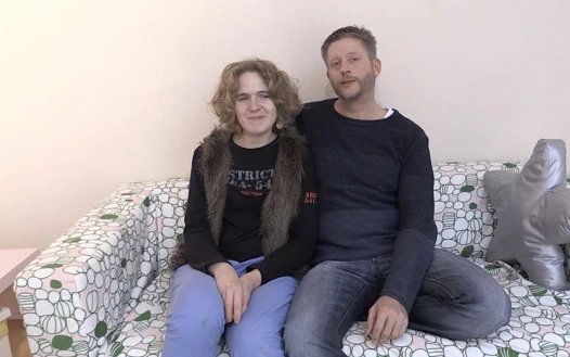 Üveyhvater güzel amcığını sikiyor!!