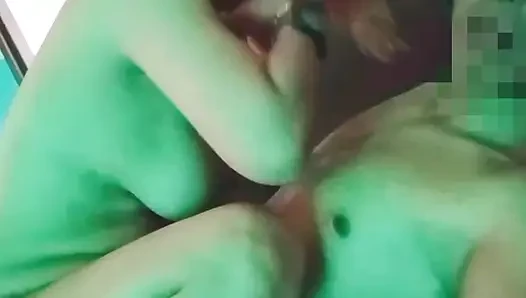 Гладко не может выделяться, выходит, пока не мокреет