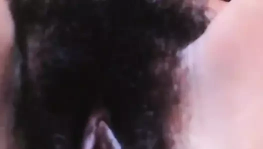 Olgun kıllı amcık! amatör!