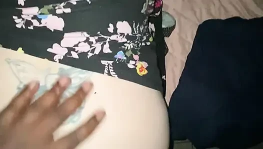 Beyaz iri güzel kadın büyük zenci