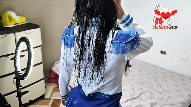 Сексуальную батонеру трахают