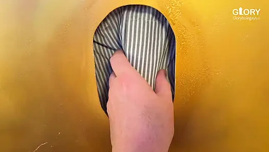 Delikten çıkan azgın italo yarağı - dil tekniğiyle boşalıyor!