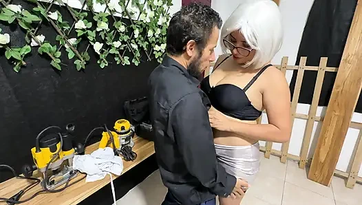 Tools for Pleasure: Hot Latina Negotiates a 'Free' Hardware Haul with a Horny Salesman