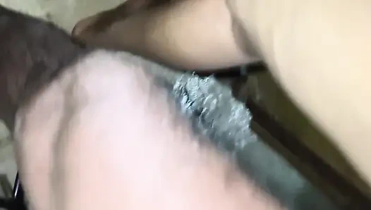 Üvey anne kıyafetlerini çıkardı ve götünü siktirdi