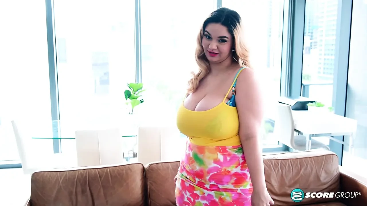 Must See: Crystal Chase The Center Of Your Attention Blonde Porn By Xlgirls (Latest) - Canada Special