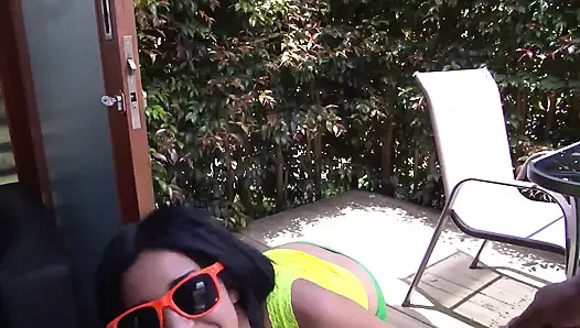 Başka bir gezegenden bir Latin insanla ırklararası seks zamanı