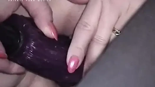 Azgın orta yaşlı seksi kadın arabada