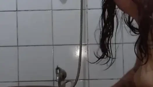 fubu bana iki kez boşalıyor