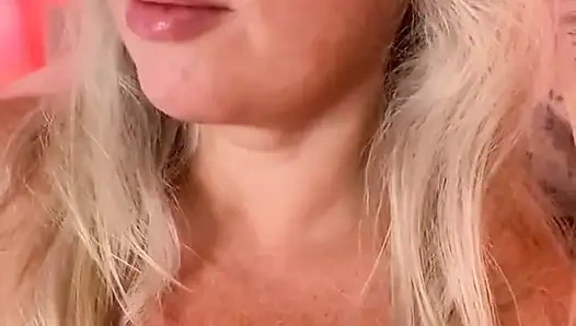 Bts mavi çıplak ve düşünen kırmızı cumartesi üvey anne dommy sahneler arasında!