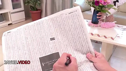 Asyalı hizmetçi Ema'nın ateşli bakış açısı oral seks deneyimi ve seksi azdırma