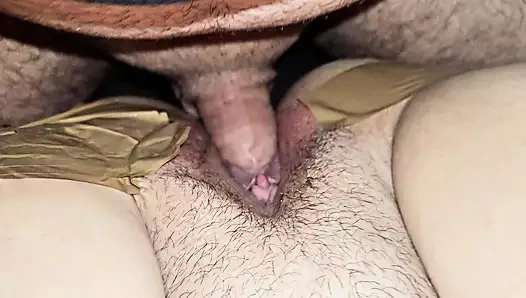 Karşılıklı mastürbasyon 2 büyük boşalma ve fışkırtma orgazmı ile sona erdi.