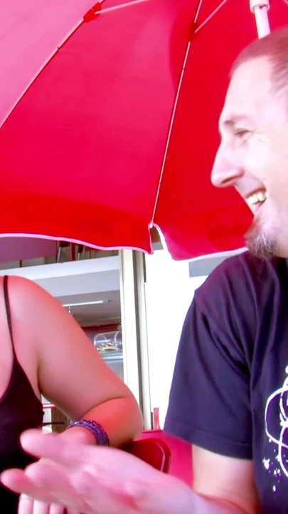 Victoria Dixon ile seksi video röportajı