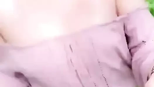 Ormanda keyifli bir yürüyüş