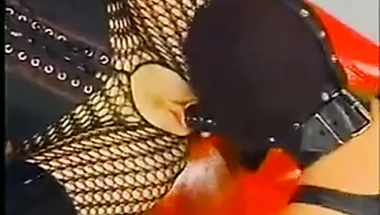 rehead ve onu strapon köle