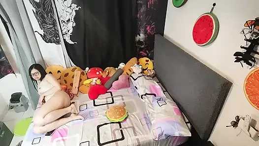 Kız Arkadaşın Yalnız Kaldığımızda Bana Lezzetli Yemek Vermeyi Çok Seviyor!