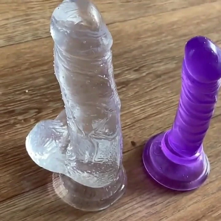 Seks oyuncaklarımla güçlü bir orgazm oluyorum