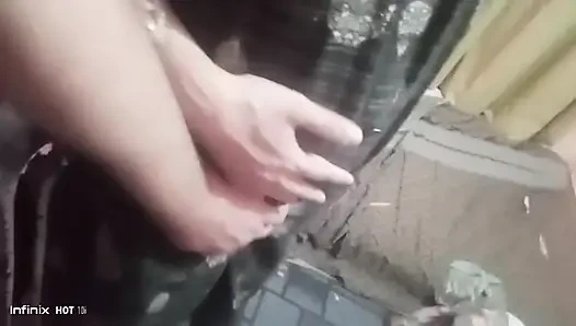 Üvey erkek kardeşle çok güzel vücutlu üvey kız kardeşini sikiyor