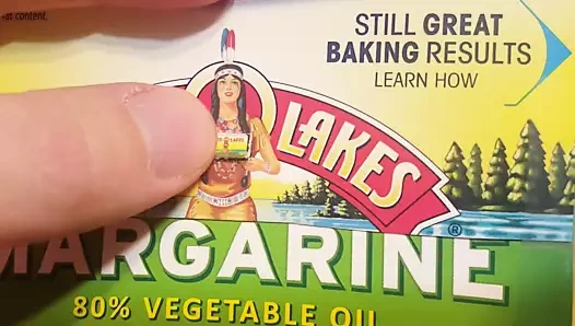 Kızılderili Hint göğüsleri gösterir