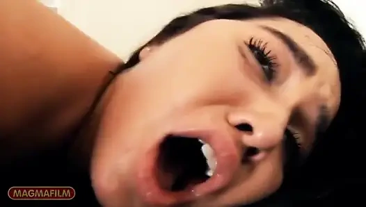 Super Sexy Big Breasted Teeny From America