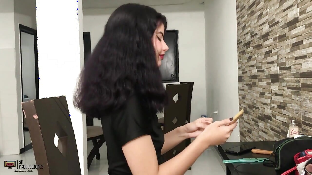 Azgın üvey kız kardeşimle şehvetli sikişiyor - bölüm 9 - İspanyolca porno