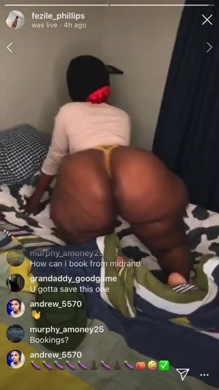 Büyük memeler ve büyük booty12