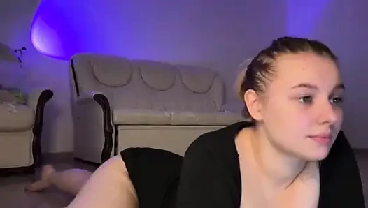 Jucielussie hard fucking with huge dildo