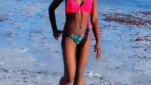 Boş vaktimin tadını çıkarıyorum