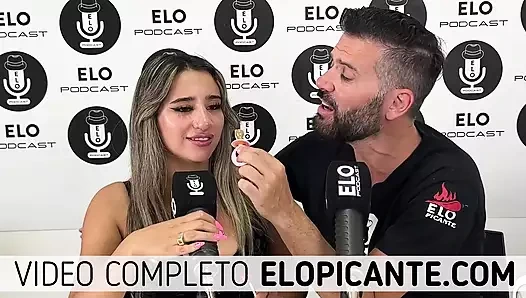 Iara pakezi klitorismiş gibi emiyor