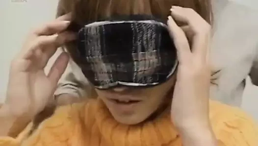 Yuu katagiri çivilenmiş içinde ağız ve kedi