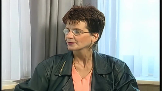 omi steht auf porno castings und geniesst den grossen dildo in ihrer pussy