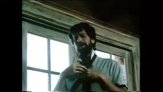 Harika büyük memeli orta yaşlı seksi kadın vibratörle mastürbasyon yapıyor sonra sikiliyor ve kıllı amına boşalıyor