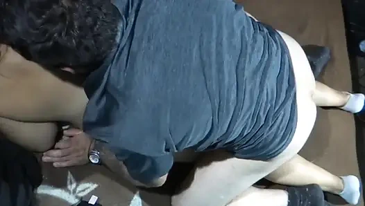 Bu vajinayı tokatliyorum