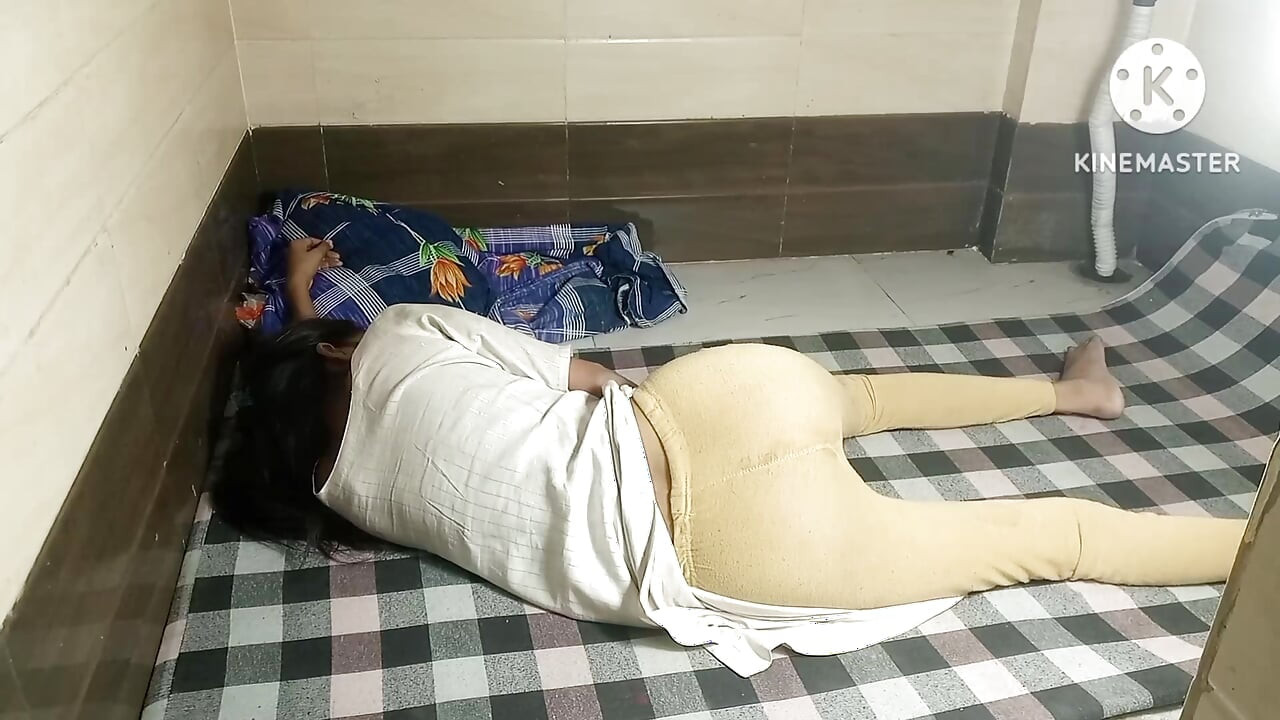 Erkek arkadaşıyla gece ilk kez anal seks