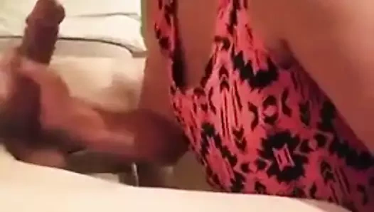 cette gourmande a besoin de deux bites