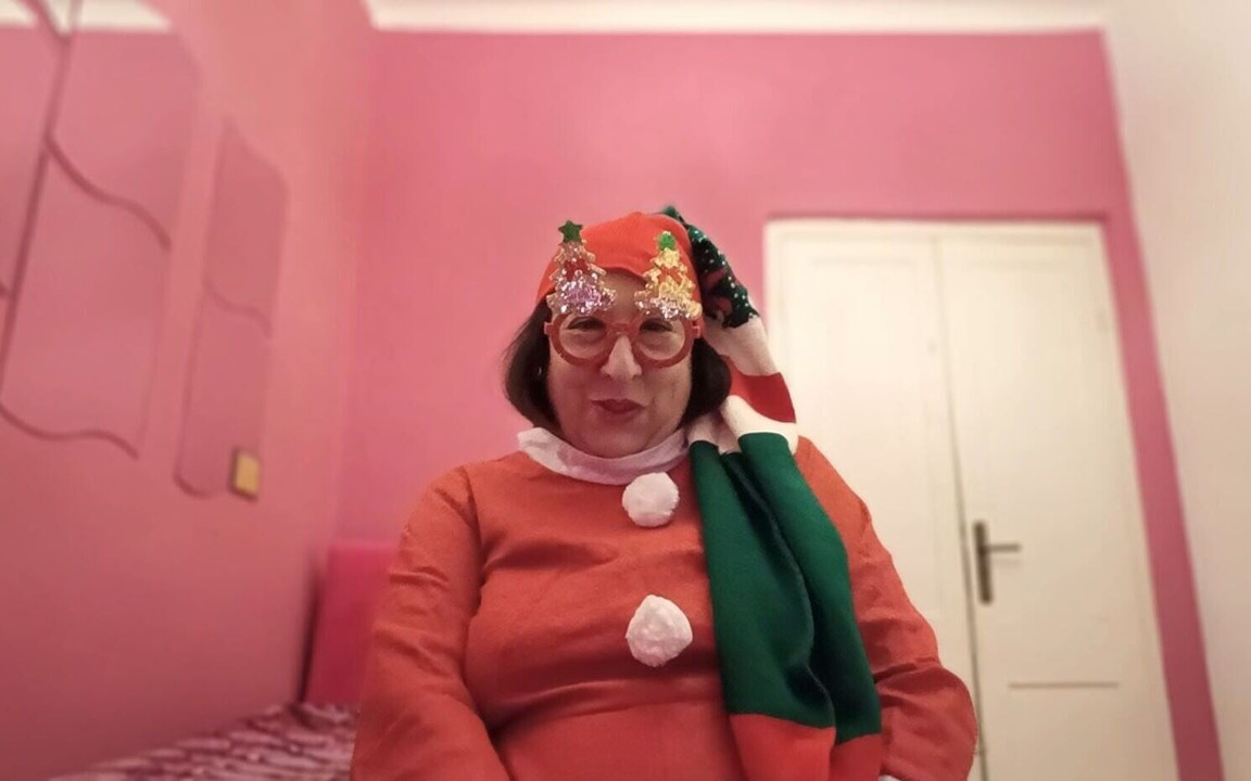 Veronica Rossi Yetkili - Veronica Rossi Resmi - Sınırları Aşan Bir Noel Zevki