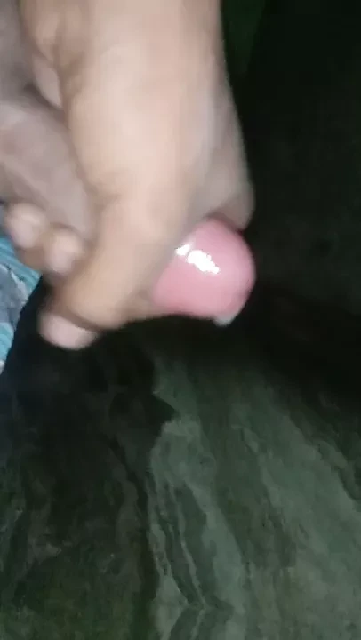 Ben bir erkeğim lütfen bana şimdi yardım et