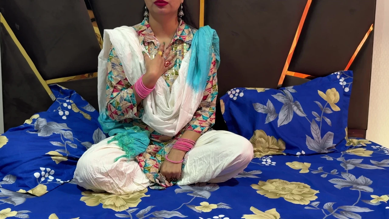 Full video Devar Bhabhi flirt Bhabhi wants pregnant with devar Real Orgasm During Hard Fucking in Hindi audio