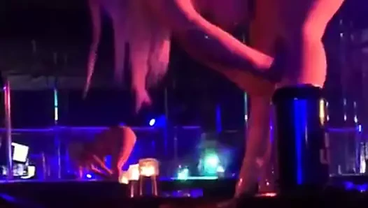 Striptiz kulübü (xtc kabare - houston)