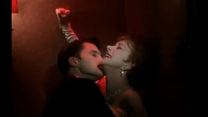 Helen mirren bunun için yalvarır.