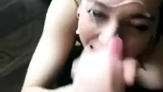 Bir göz kırpma ile yüz