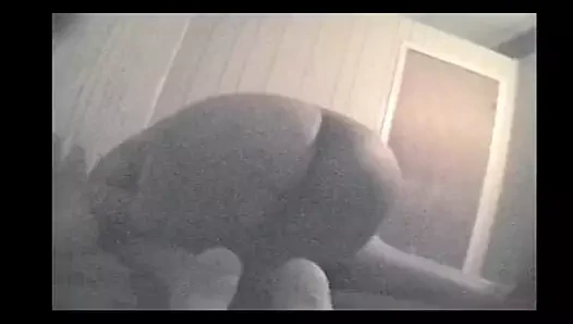 Anna iyi vakit geçiriyor