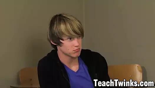 Öğretmen tyler andrews anal sikikleri twink öğrenci elijah beyaz