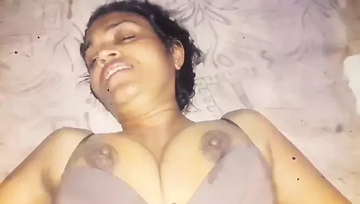 Karımın güzellik uzmanı kozmetik aramak için ziyaret ediyor