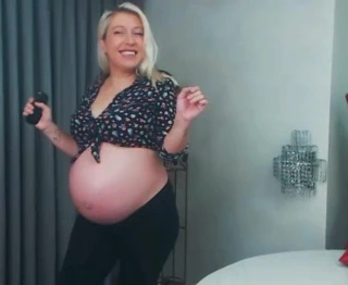 Hamile twerking giysiler içinde ama çok sıcak