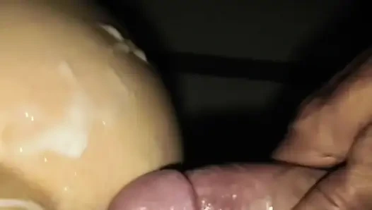 Hintli büyük götlü ev karısının her gece yarağa ihtiyacı var (6 kez boşalıyor mu?