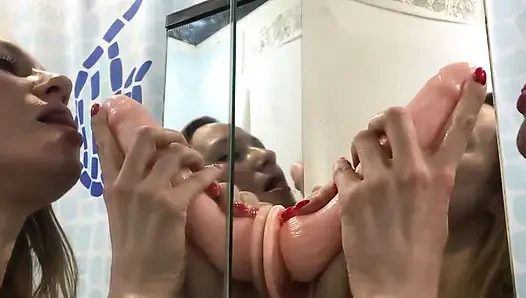 Senin Sert Penisin Için Derin Oral Seks Yapıyorum